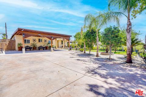 9674 Beachy Ave, Arleta, CA 91331 photo 1
