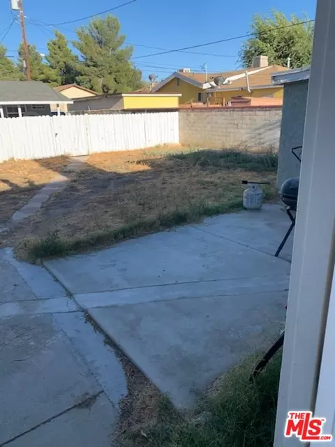 Exterior - 44606 Date Ave, Lancaster, CA 93534 photo 3 of 3