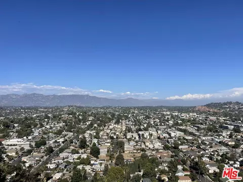 632 Cross Ave, Los Angeles, CA 90065