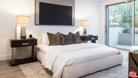 728 N Sweetzer Ave #110, West Hollywood, CA 90069