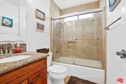 15518 Gundry Ave, Paramount, CA 90723 photo 12