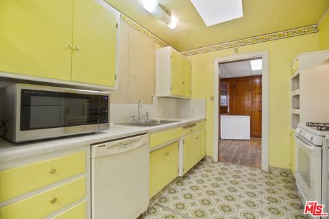 535 E D St, Tehachapi, CA 93561 photo 2