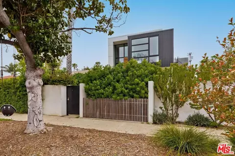 842 Flower Ave, Venice, CA 90291