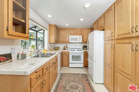 6116 Irena Ave, Camarillo, CA 93012 photo 10