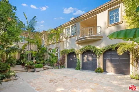 10295 Century Woods Dr, Los Angeles, CA 90067