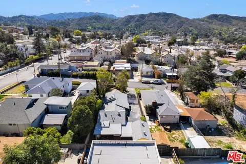 7613 Machrea St, Tujunga, CA 91042 photo 38