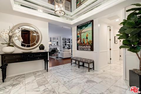 300 N Swall Dr #154, Beverly Hills, CA 90211