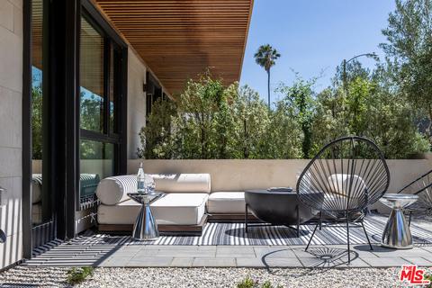 724 N Croft Ave #107, Los Angeles, CA 90069