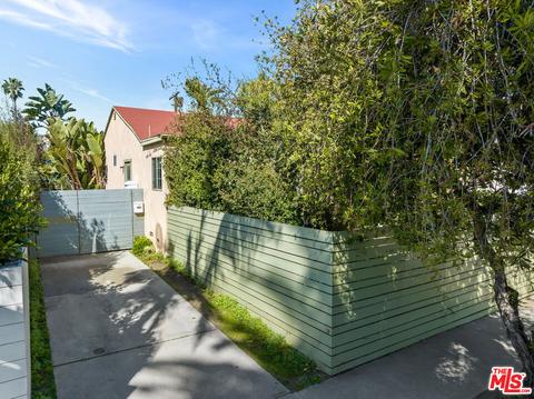 629 Angelus Pl, Venice, CA 90291