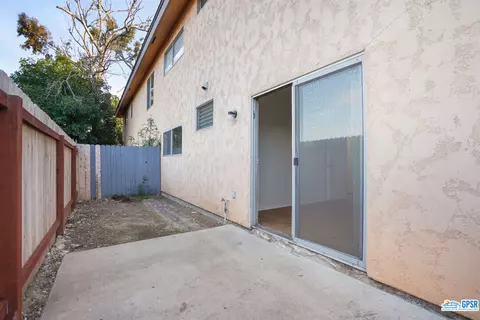 554 Greenbrier Dr, Oceanside, CA 92054 photo 13