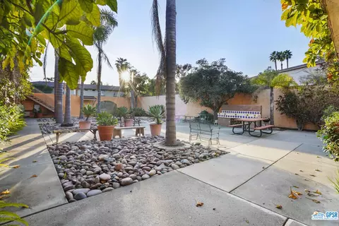554 Greenbrier Dr, Oceanside, CA 92054 photo 5