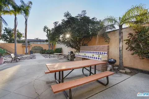 554 Greenbrier Dr, Oceanside, CA 92054 photo 4