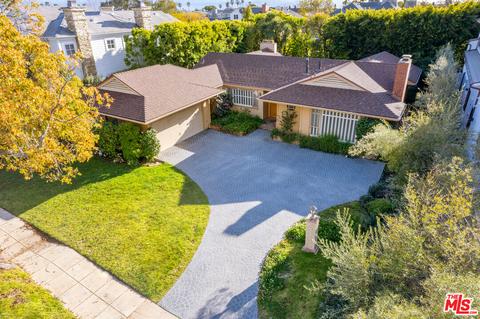 809 Toyopa Dr, Pacific Palisades, CA 90272