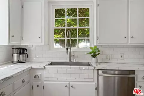 4306 Klump Ave, Studio City, CA 91602 photo 26
