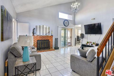 603 E Kettering St, Lancaster, CA 93535 photo 3
