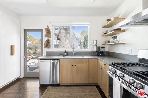 7543 Kyle St, Tujunga, CA 91042 photo 10