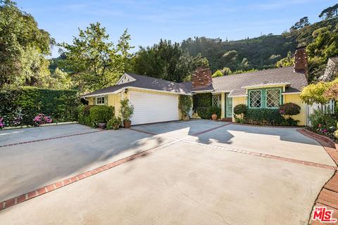 1725 Franklin Canyon Dr, Beverly Hills, CA 90210