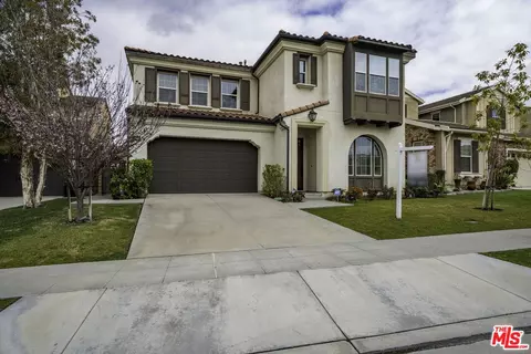 1146 N Chestnut Ln, Azusa, CA 91702