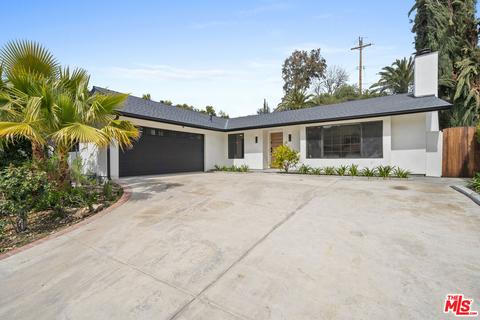 5560 Ruthwood Dr, Calabasas, CA 91302