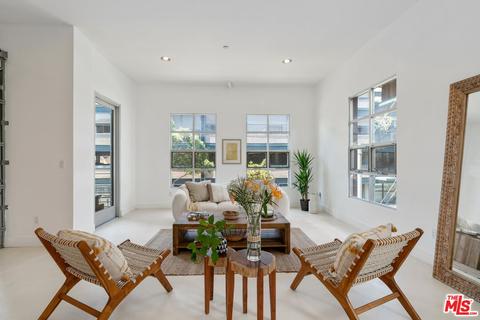 212 Marine St #204, Santa Monica, CA 90405