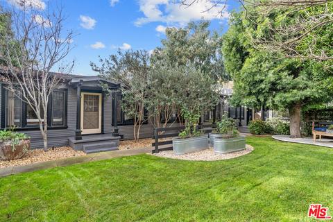 945 Marco Pl, Venice, CA 90291