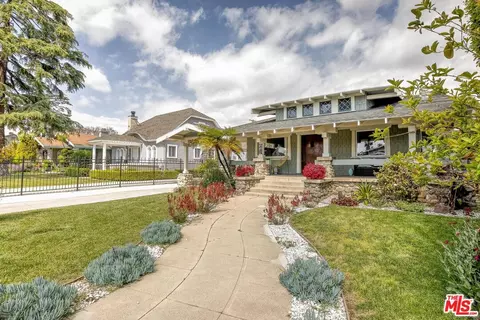 118 S Hobart Blvd, Los Angeles, CA 90004