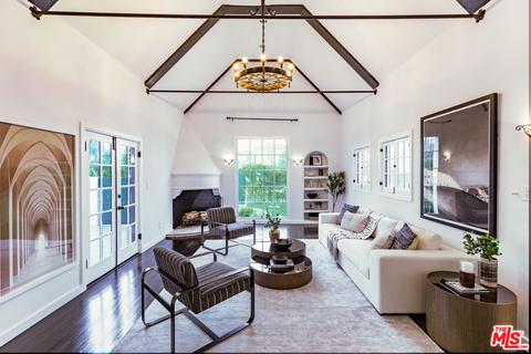 912 S Stanley Ave, Los Angeles, CA 90036