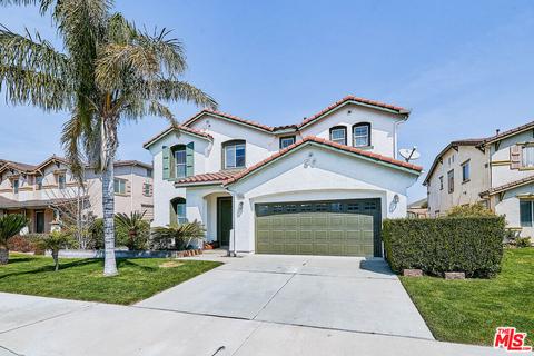 16842 Oakmont Ln, Fontana, CA 92336