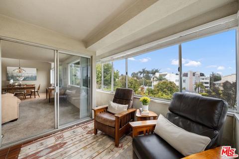 930 California Ave #304, Santa Monica, CA 90403