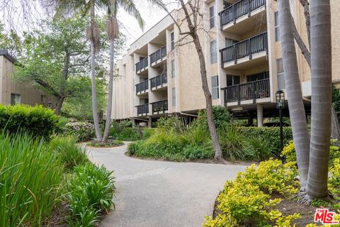 5302 Raintree Cir, Culver City, CA 90230