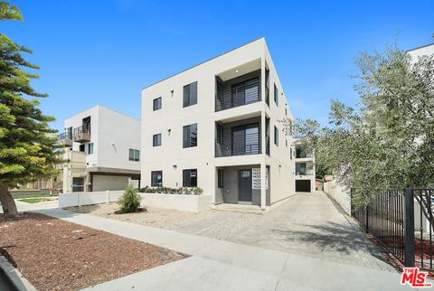 14207 Gilmore St, Van Nuys, CA 91401