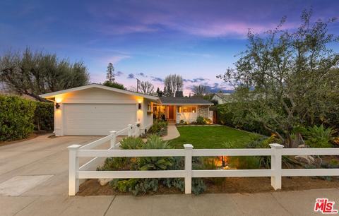 13406 Albers St, Sherman Oaks, CA 91401