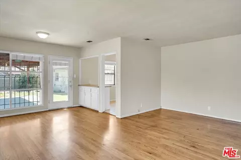 1012 S Stoneacre Ave, Compton, CA 90221 photo 7