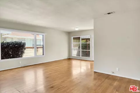 1012 S Stoneacre Ave, Compton, CA 90221 photo 5