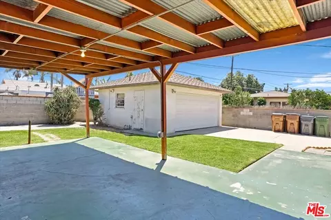 1012 S Stoneacre Ave, Compton, CA 90221 photo 29
