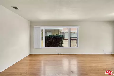 1012 S Stoneacre Ave, Compton, CA 90221 photo 6