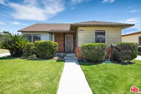 1012 S Stoneacre Ave, Compton, CA 90221