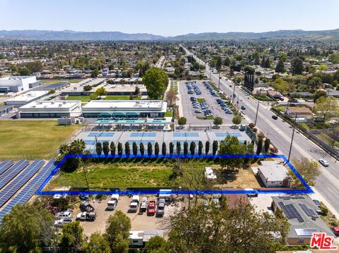 561 Royal Ave, Simi Valley, CA 93065