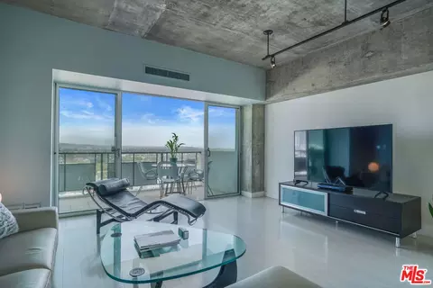 1155 N La Cienega Blvd #1206, West Hollywood, CA 90069