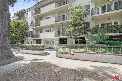 317 S Holt Ave #8, Los Angeles, CA 90048