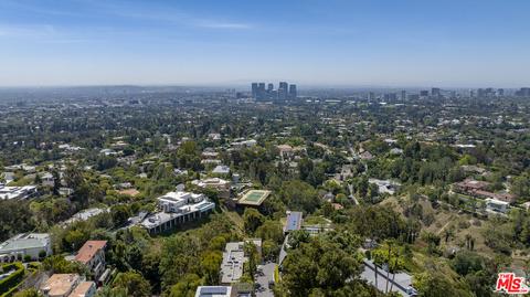 1314 Summitridge Pl, Beverly Hills, CA 90210