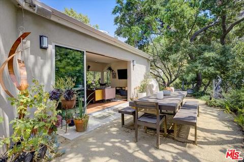 7301 Woodrow Wilson Dr, Los Angeles, CA 90046