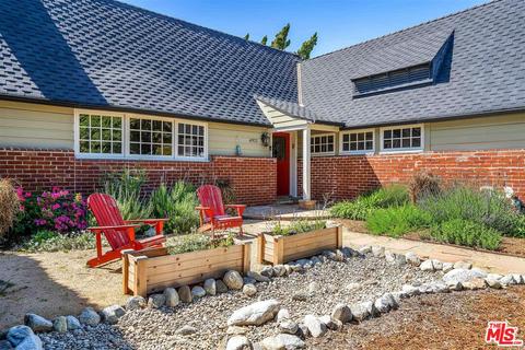 4921 Agnes Ave, Valley Village, CA 91607