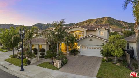 20379 Via Botticelli, Porter Ranch, CA 91326