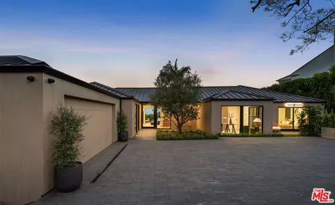 1656 Casale Rd, Pacific Palisades, CA 90272