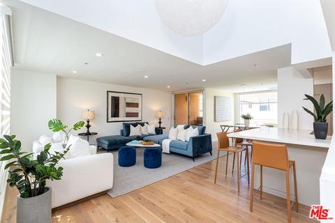 1127 6th St #3, Santa Monica, CA 90403