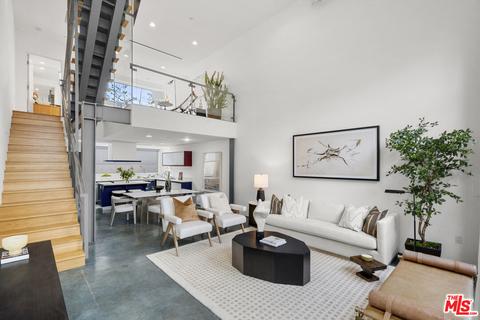 950 N Orange Grove Ave #3, West Hollywood, CA 90046