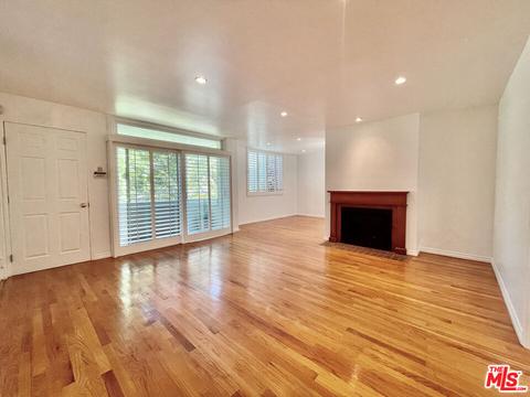9707 Charnock Ave #101, Los Angeles, CA 90034