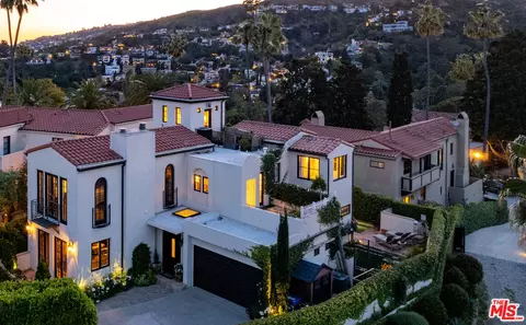 2051 Kendra Ct, Los Angeles, CA 90068