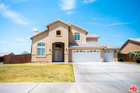 2672 Ross Ave, El Centro, CA 92243